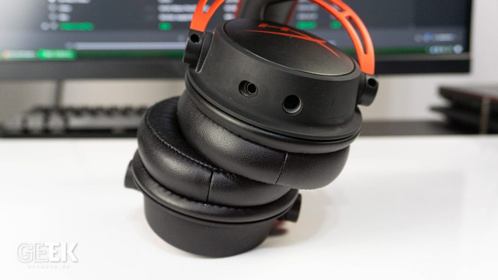 Throwback: Logitech G Pro vs HyperX Cloud Alpha