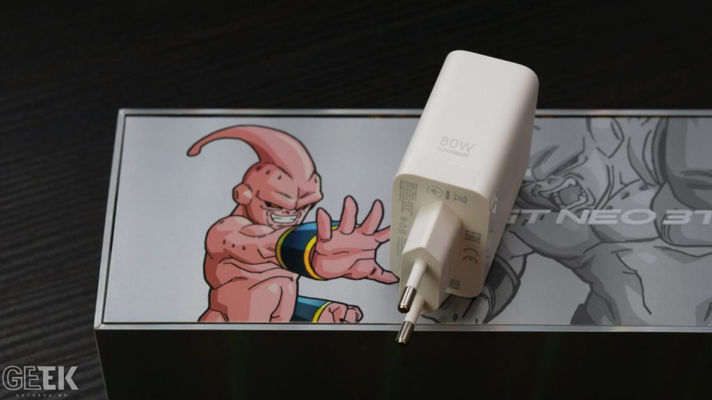 Review Realme GT NEO 3T Dragon Ball Z - Un throwback neasteptat