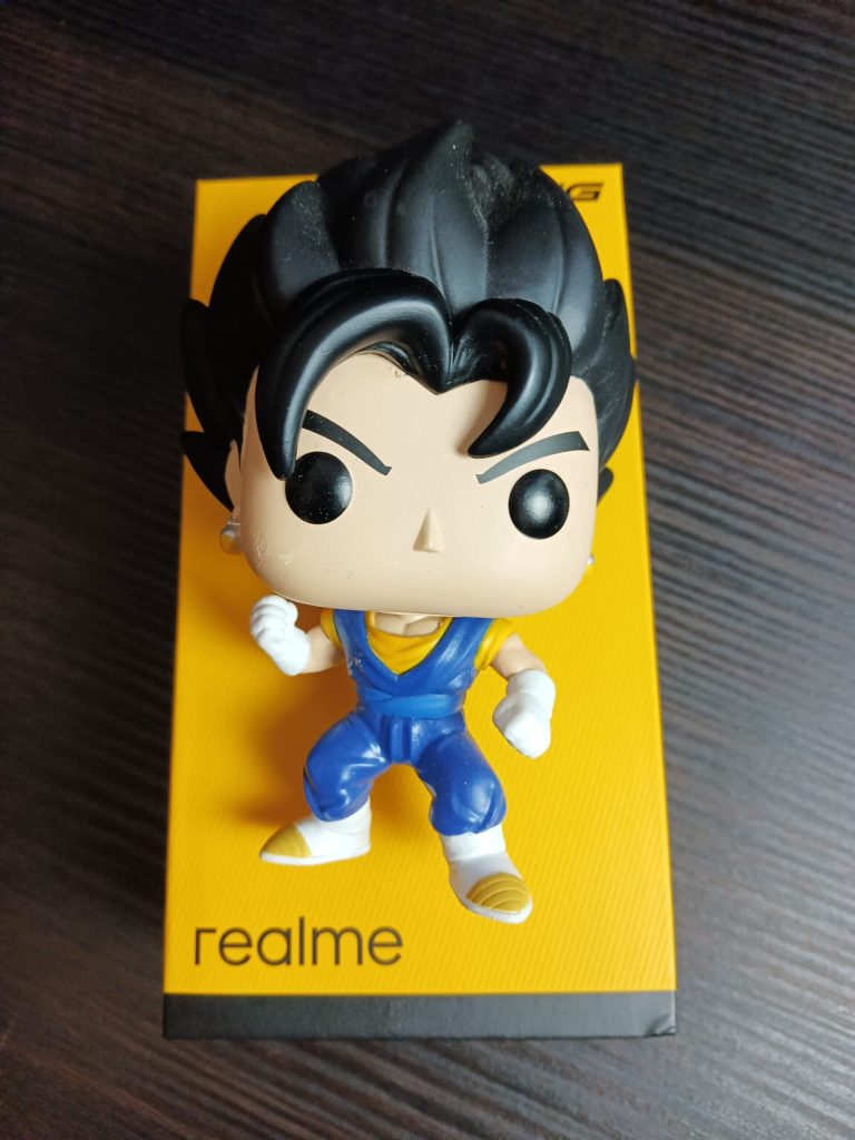 Review Realme 9i 5G - Smartphone de buget cu design si baterie de top