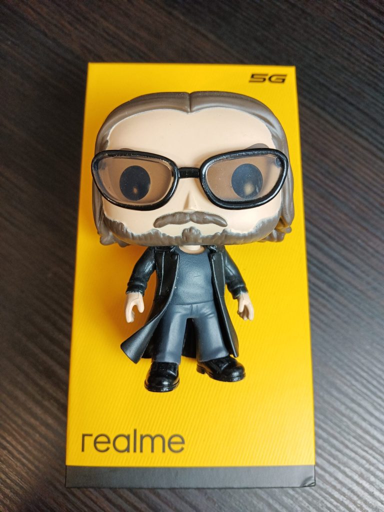 Review Realme 9i 5G - Smartphone de buget cu design si baterie de top