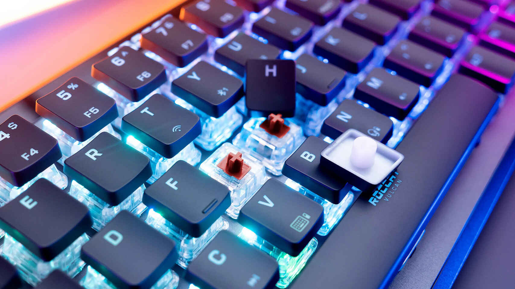 ROCCAT anunta Vulcan II Mini Air - prima sa tastatura wireless