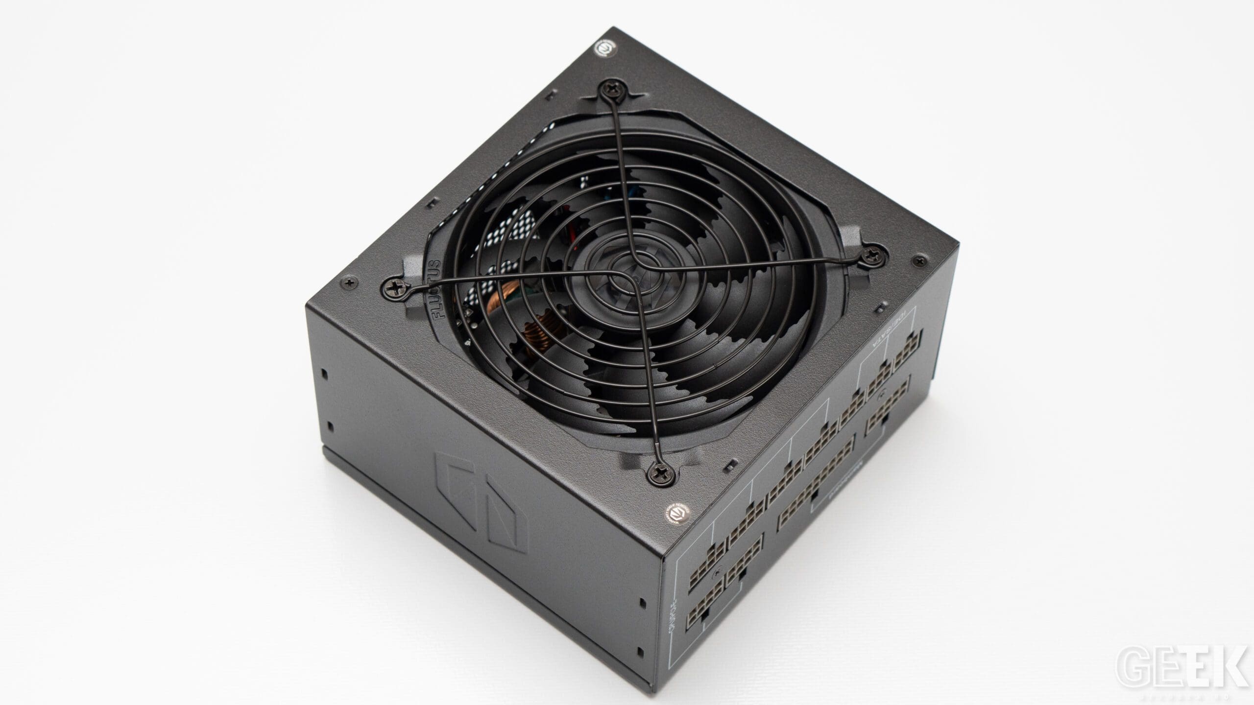 Endorfy Supremo FM5 Gold 750W GetGeek.ro