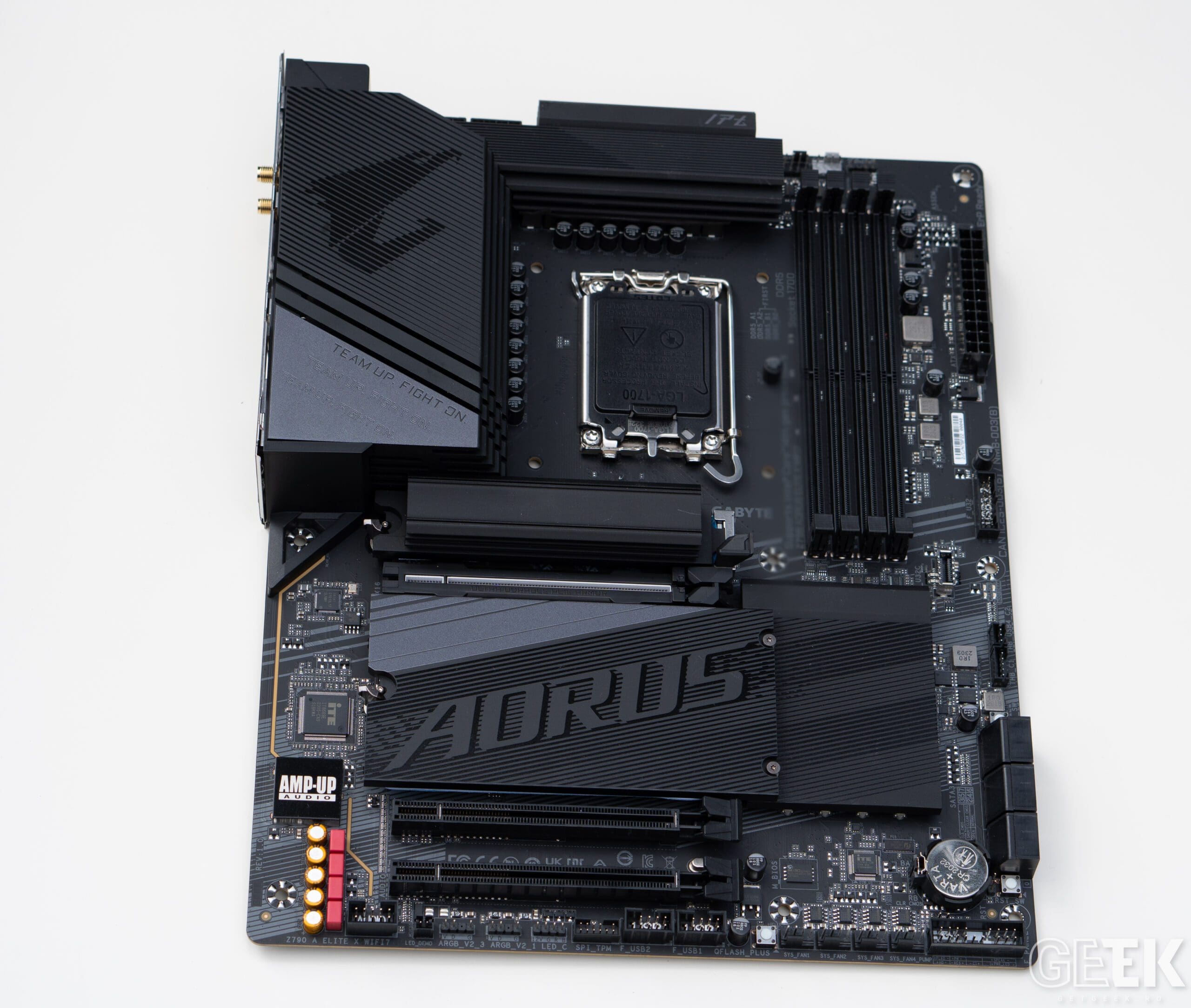 Prezentare Z790 Aorus Elite X WiFi 7