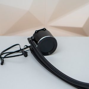Review AQIRYS Hydra 360 AIO