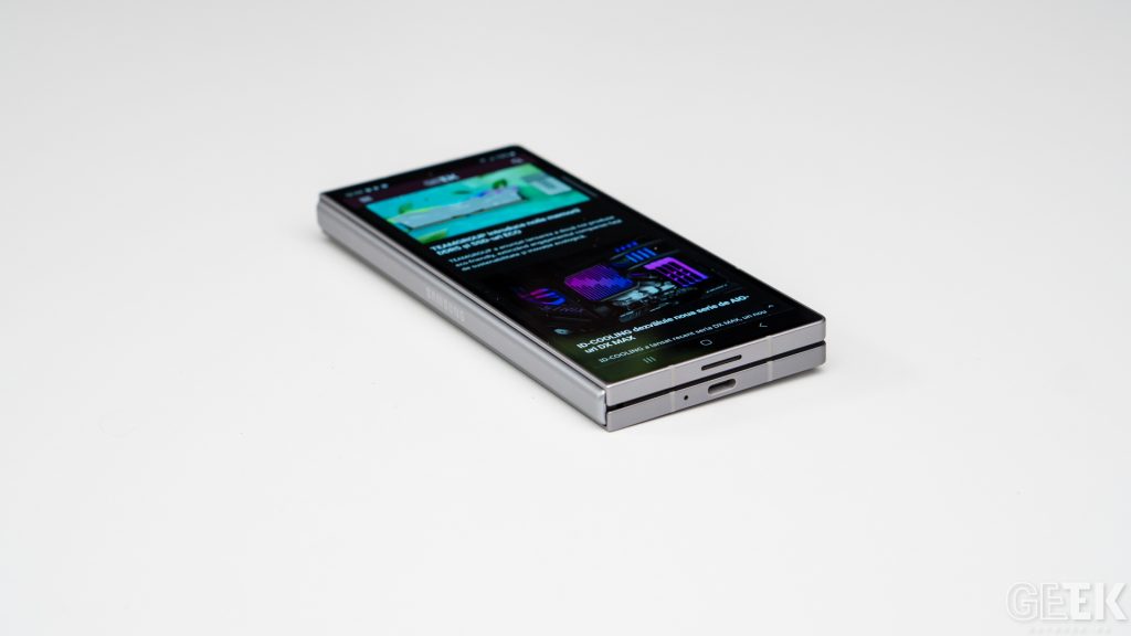 Review Samsung Galaxy Fold 6 - Communicator-ul zilelor noastre