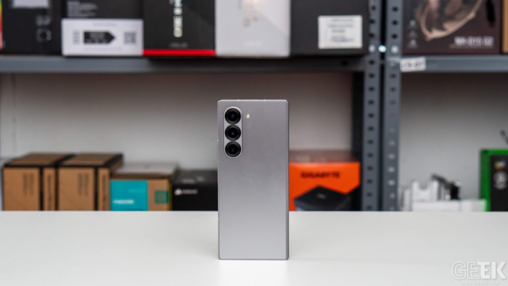 Review Samsung Galaxy Fold 6 - Communicator-ul zilelor noastre