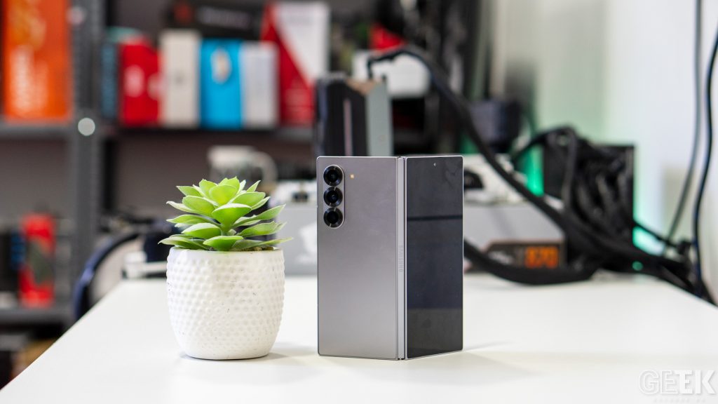 Review Samsung Galaxy Fold 6 - Communicator-ul zilelor noastre