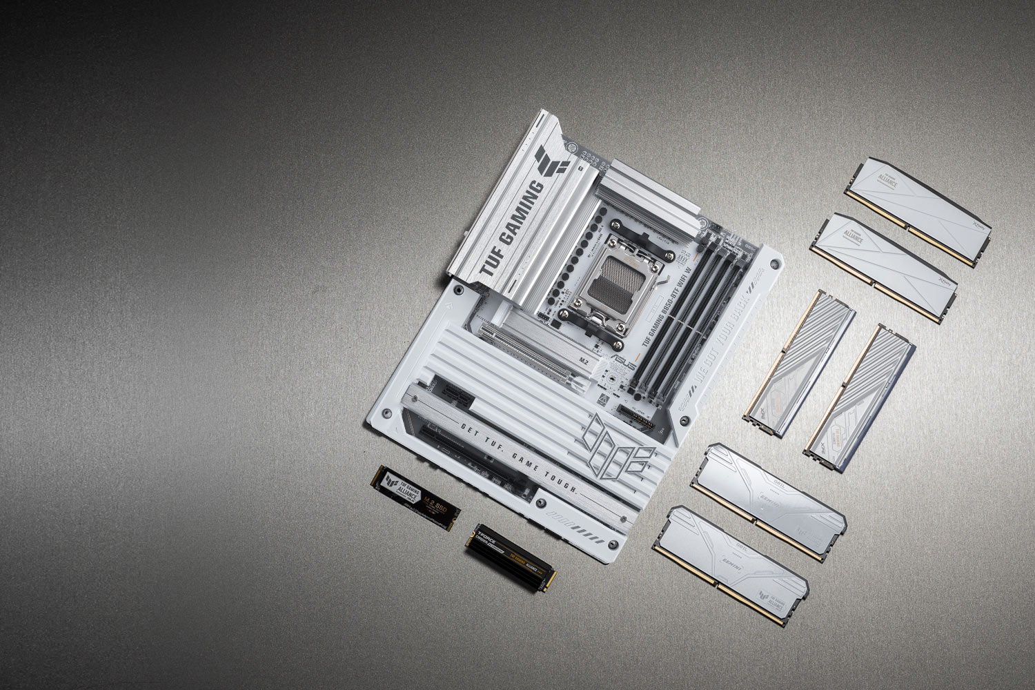 ASUS lanseaza placa de baza TUF Gaming B850 BTF Wi-Fi W