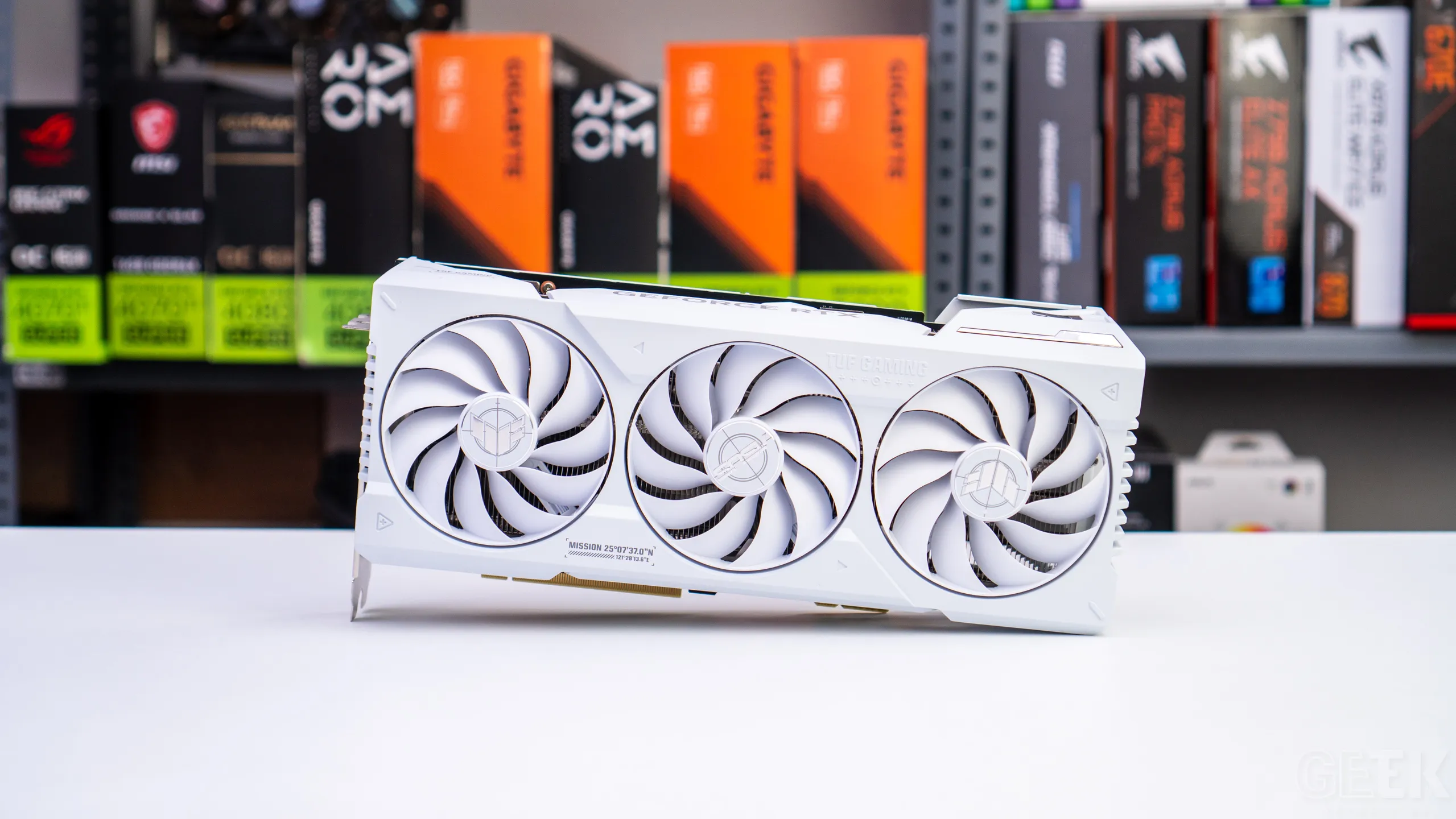 Review CORSAIR FRAME 4000D