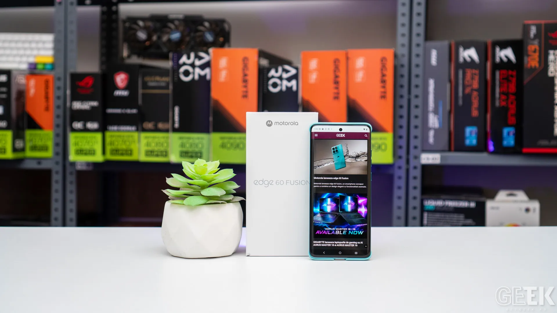 Review Motorola Edge 60 Fusion - Mai frumos si mai rezistent