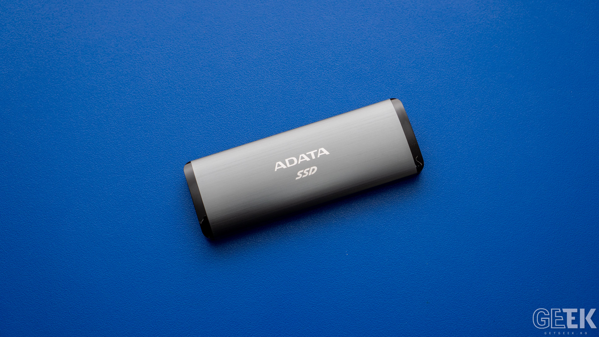 Review ADATA SE760