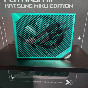 ASUS la Gamescom 2025: ROG Matrix GeForce RTX 5090, ROG Swift OLED PG27AQWP-W si ROG Xbox Ally