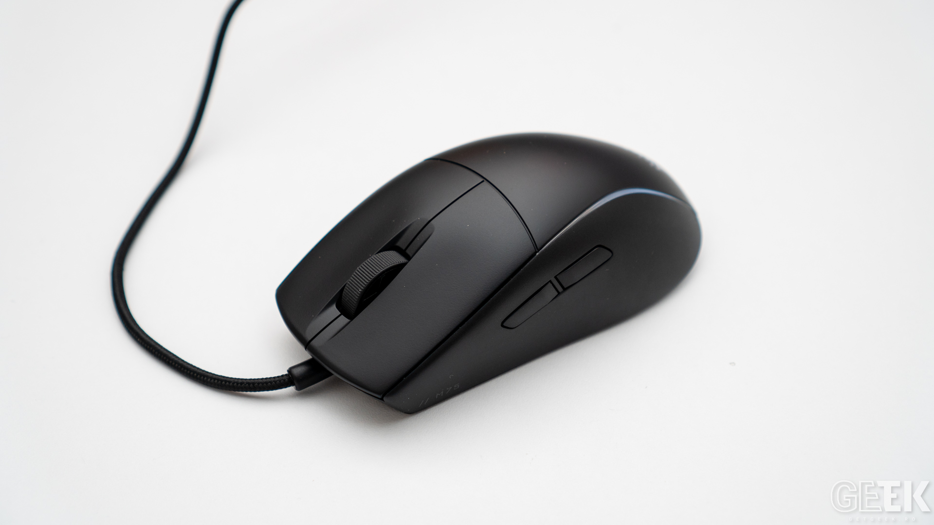Review CORSAIR M75