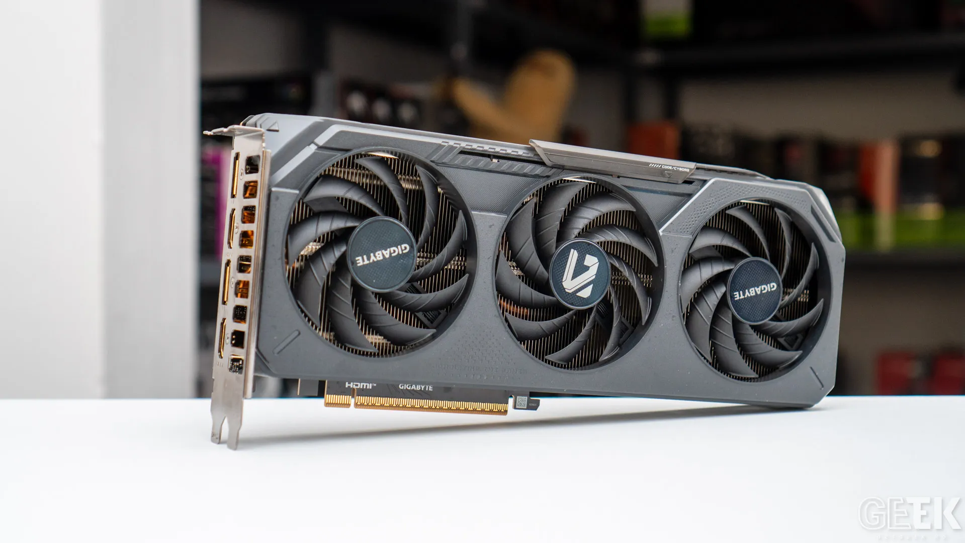 Review GIGABYTE GeForce RTX 5050 Gaming OC 8GB