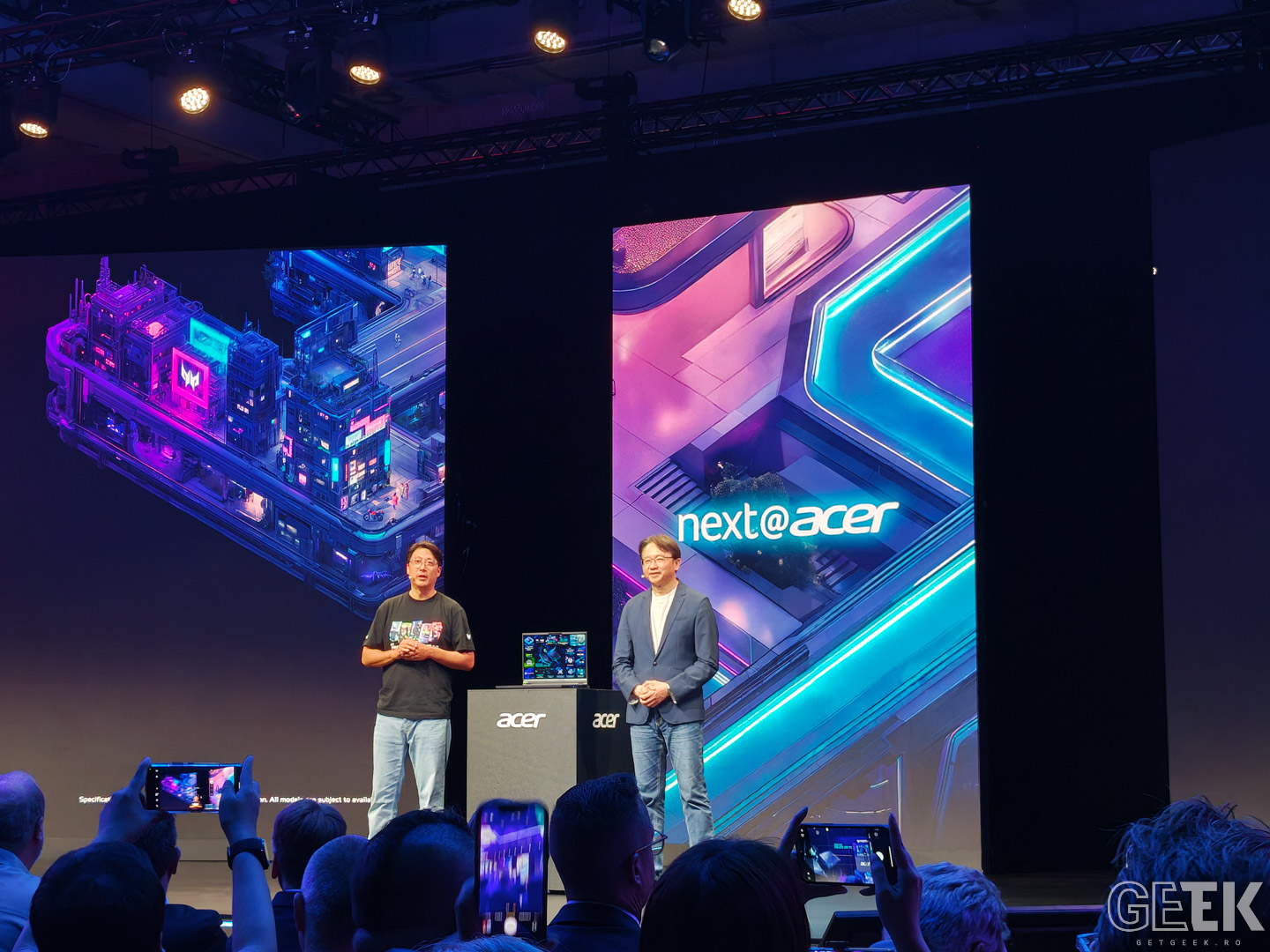 Acer anunta la IFA 2025 noua gama Predator ce contine laptop-ul Helios 18P AI, desktop-urile Orion, monitorul X27U F8 si tastatura Aethon 550 TKL