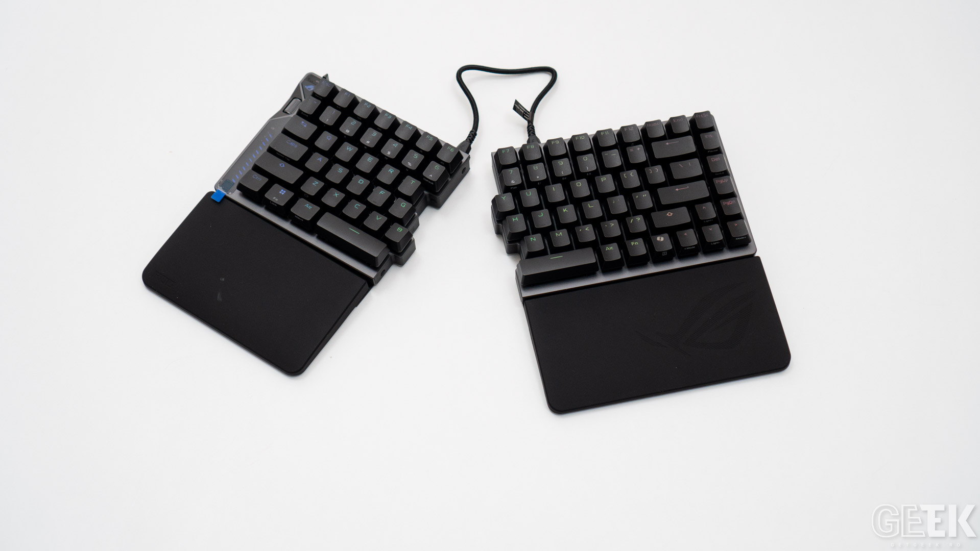 Review ROG Falcata
