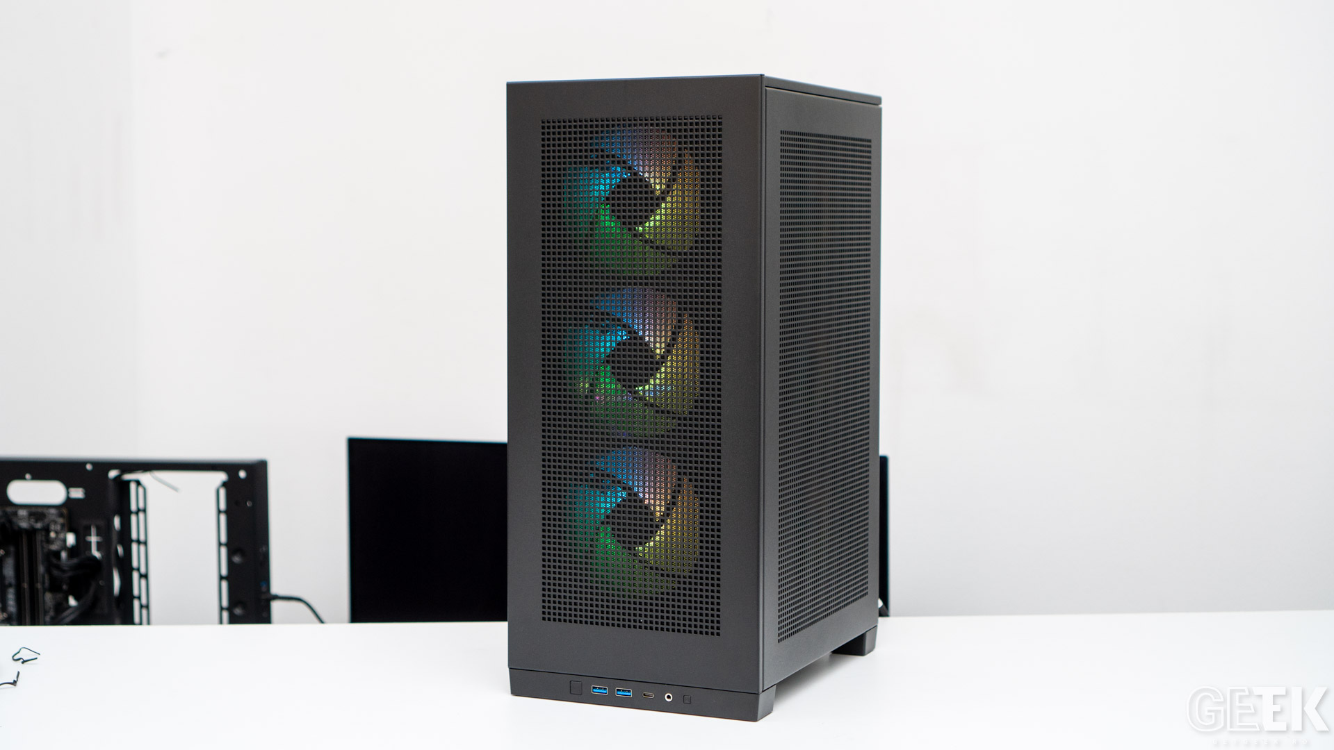 Review Sharkoon Rebel C20 ITX RGB