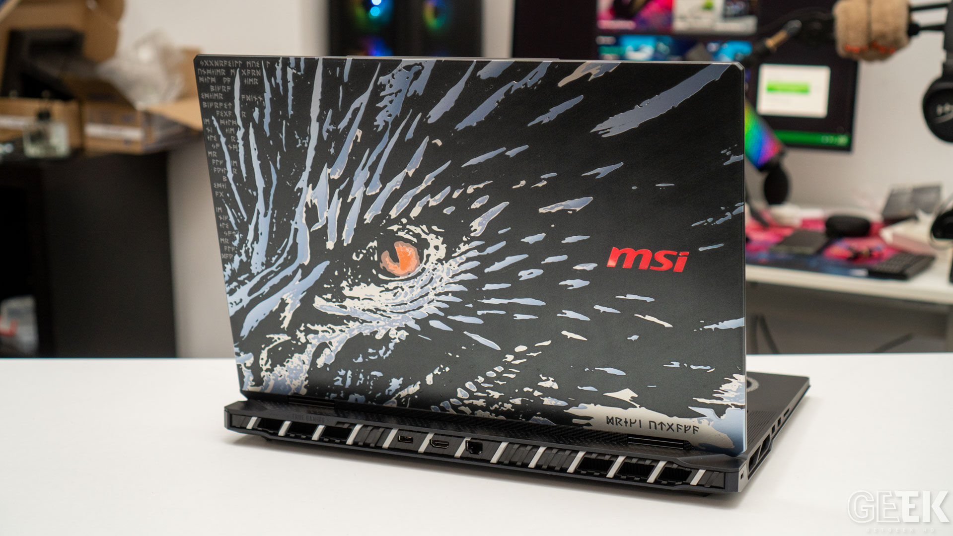 Review MSI Titan 18 HX Dragon Edition Norse Myth A2WJG