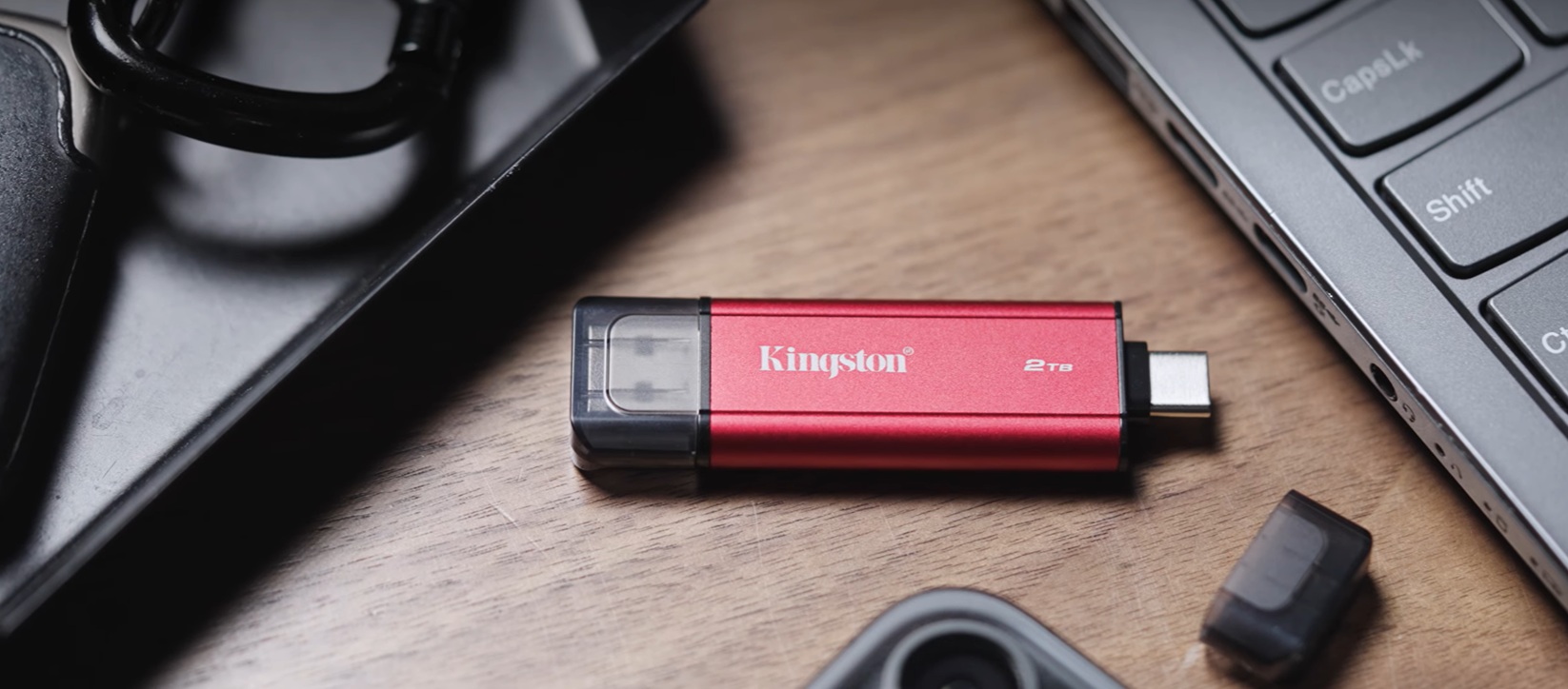 Kingston lanseaza SSD-ul extern Dual Portable