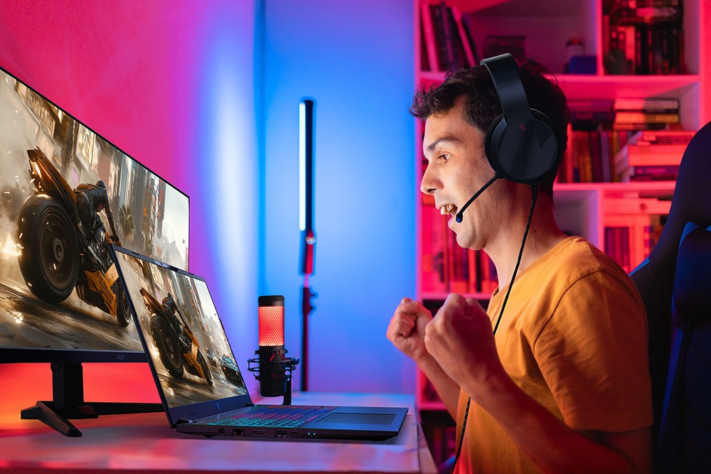 Acer lanseaza noua generatie de laptopuri de gaming Predator Helios si Acer Nitro echipate cu procesoare Intel Core Ultra Seria 3