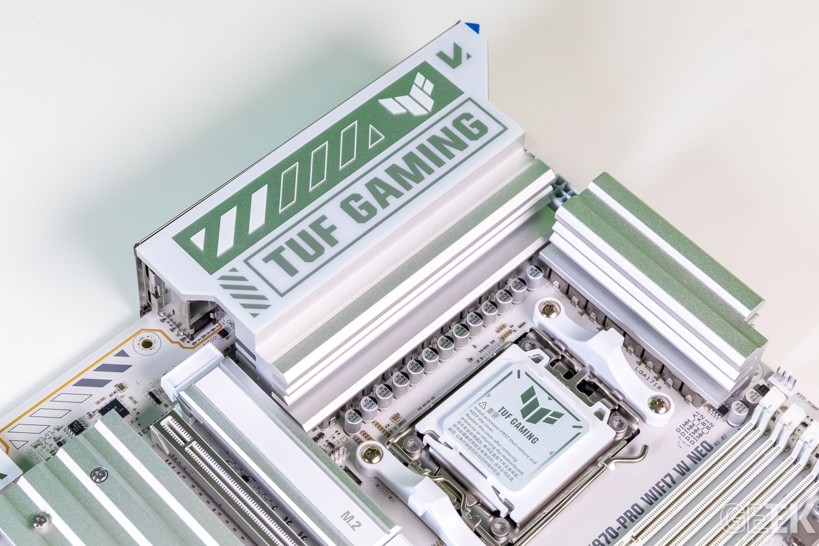 Prezentare ASUS TUF Gaming X870-Pro WIFI 7 W NEO