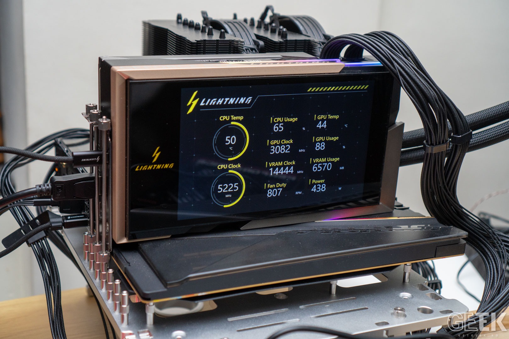 Review MSI GeForce RTX 5090 32GB LIGHTNING Z