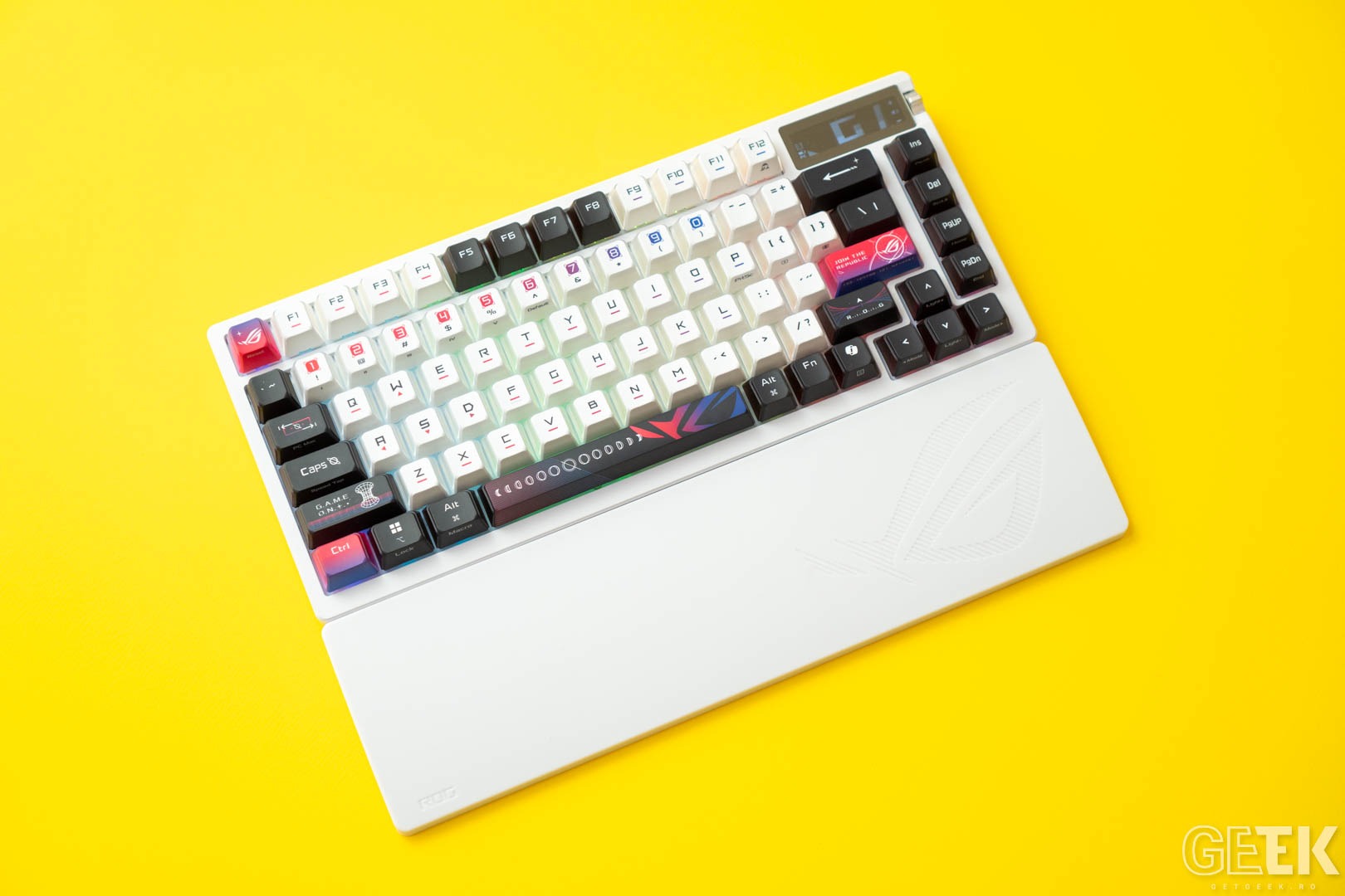 Review ROG Azoth X